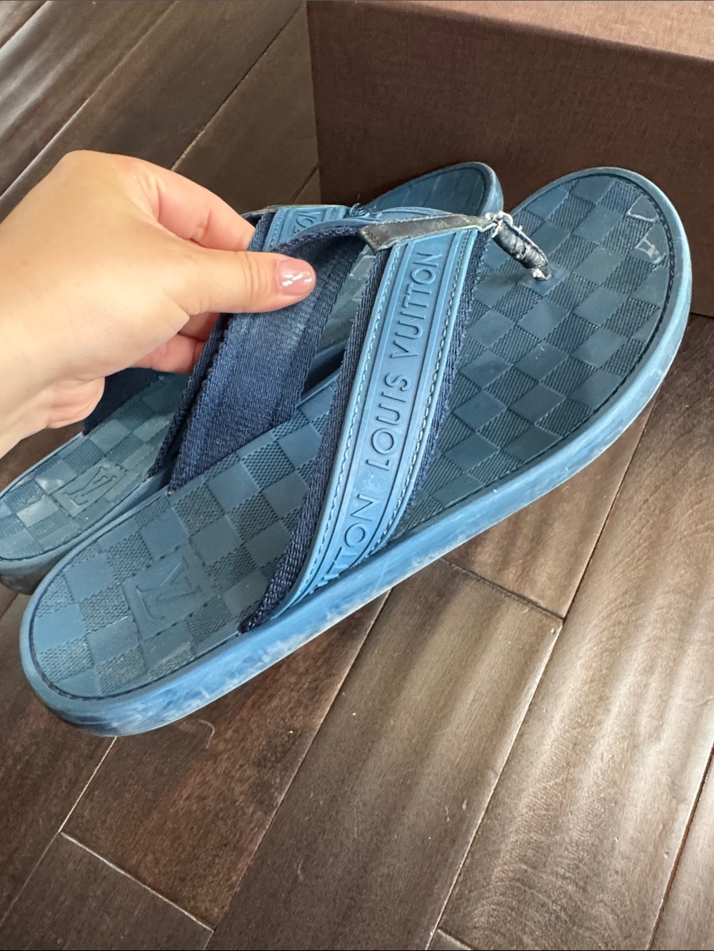 Louis Vuitton Men’s Damier Blue Flip Flops Sandals Size 41 - Picture 4 of 8